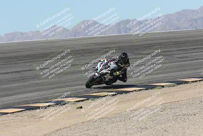 media/Oct-13-2025-Moto Forza (Mon) [[a66d839500]]/4-C Group/Session 2 (Bowl)/